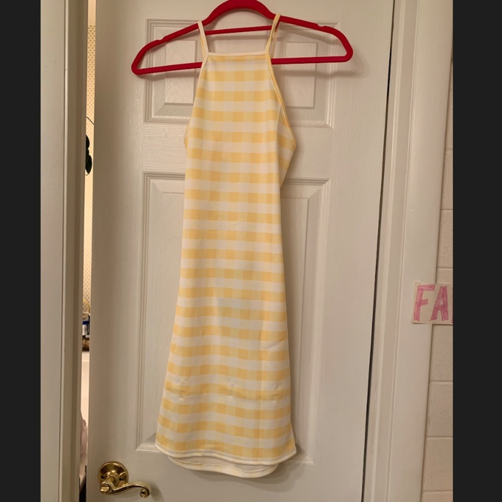 Yellow body con gingham dress with back bow size 2